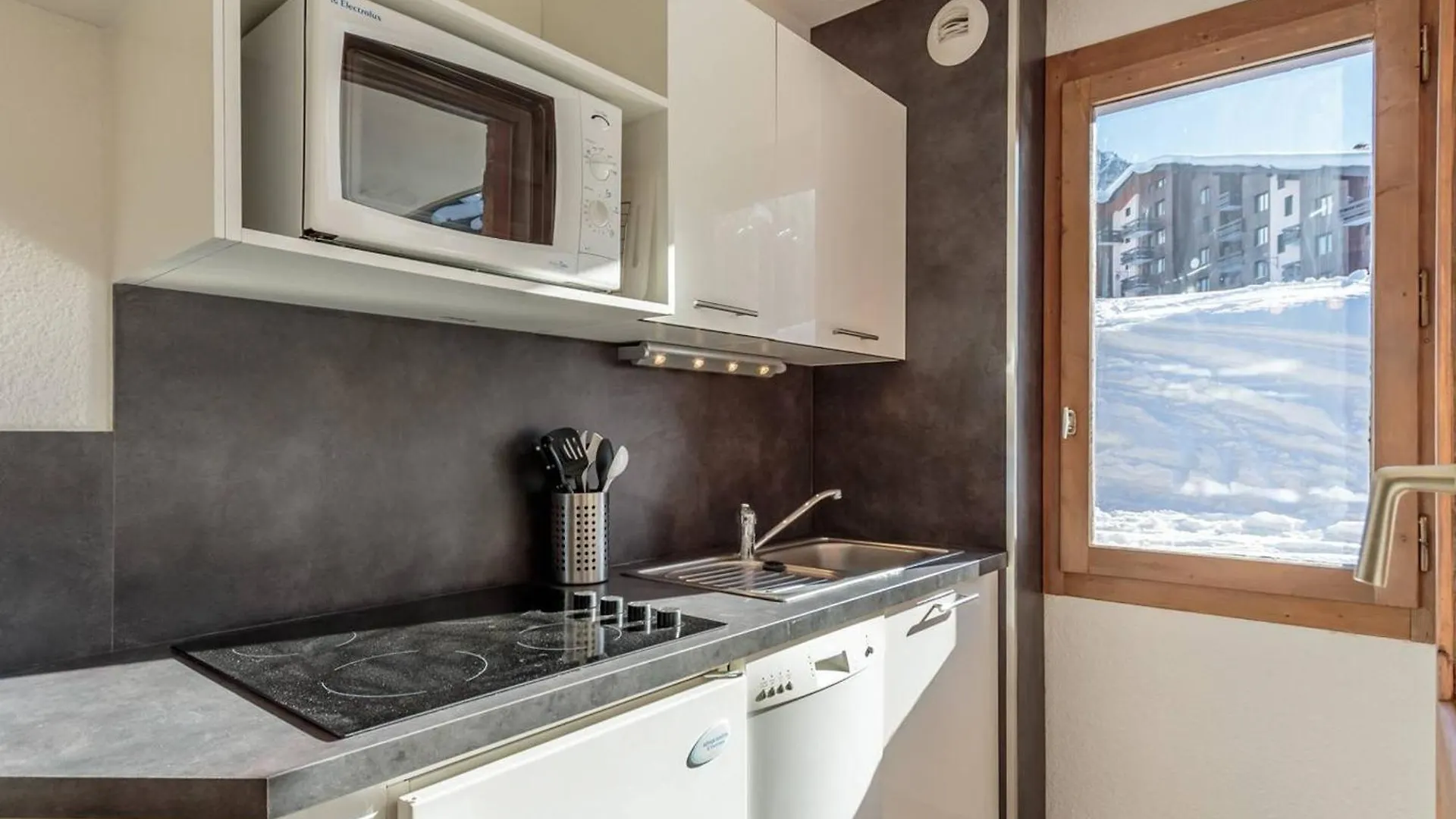 Charmant Appart. Skis Aux Pieds, Terrasse Sud, Central, 4 Pers, Tv, Parking, Casier A Ski - Fr-1-351-148 La Plagne-Tarentaise Apartment